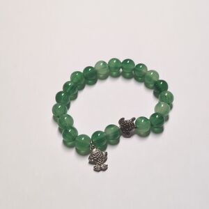 113 Green Translucent Beaded Stretch Bracelet with Silver Turtle and Fish Charm‎